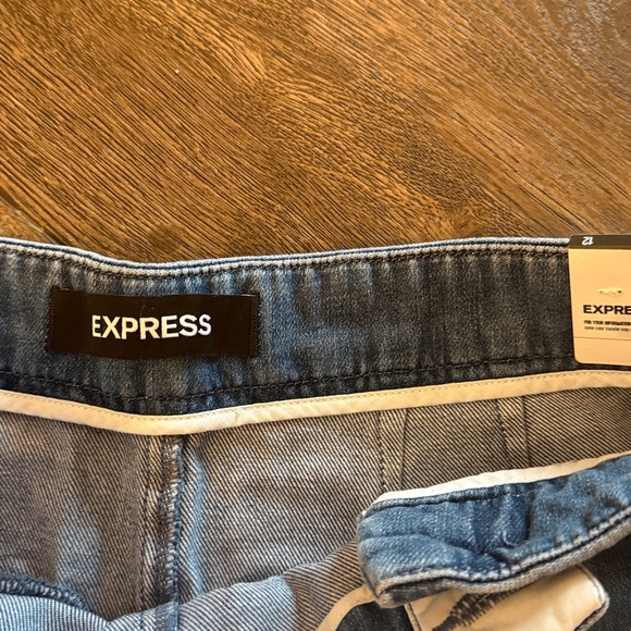 Express Denim Shorts - Picture 3 of 4